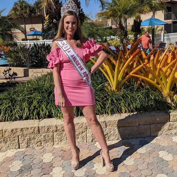 Pink Ruffle Cocktail - Picture 1 of 3